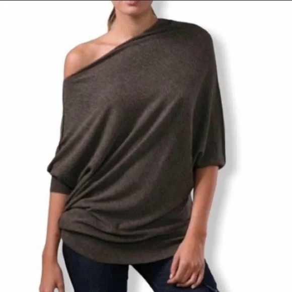 Anthropologie Moth Asymmetrical Drapey Sweater Top Dolman Sleeves Medium - Picture 3 of 11